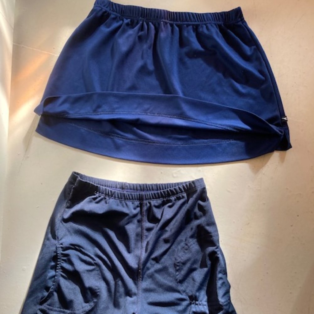 Diadora tennis skirt w/under shorts